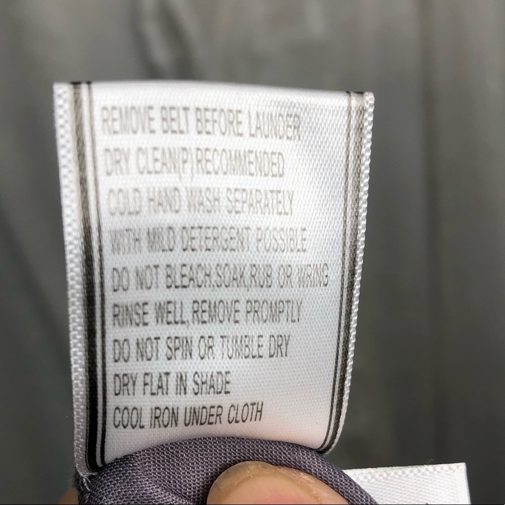 LIKE NEW! PORTMANS Size 8 Silk & chiffon Black formal short dress - Picture 14 of 15